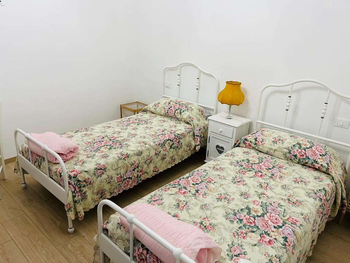 Casa Mia Malva Apartment Ricco del Golfo di Spezia Luaran gambar
